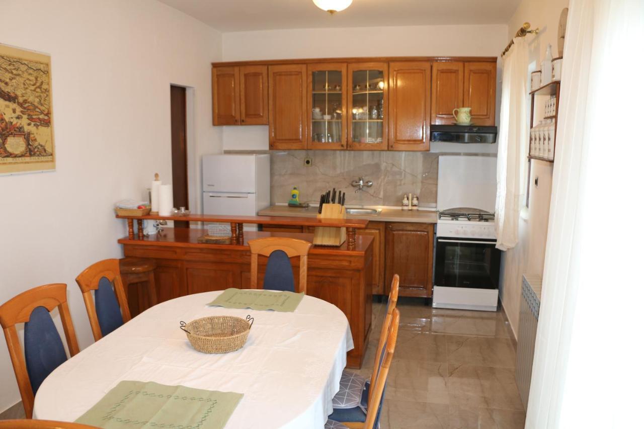 Grgas-tucilo Appartement *